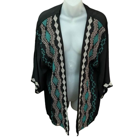 inLUV Swimsuit Cover Up Open Front Kimono Black Geometric Embroidery Size Small - Picture 1 of 10